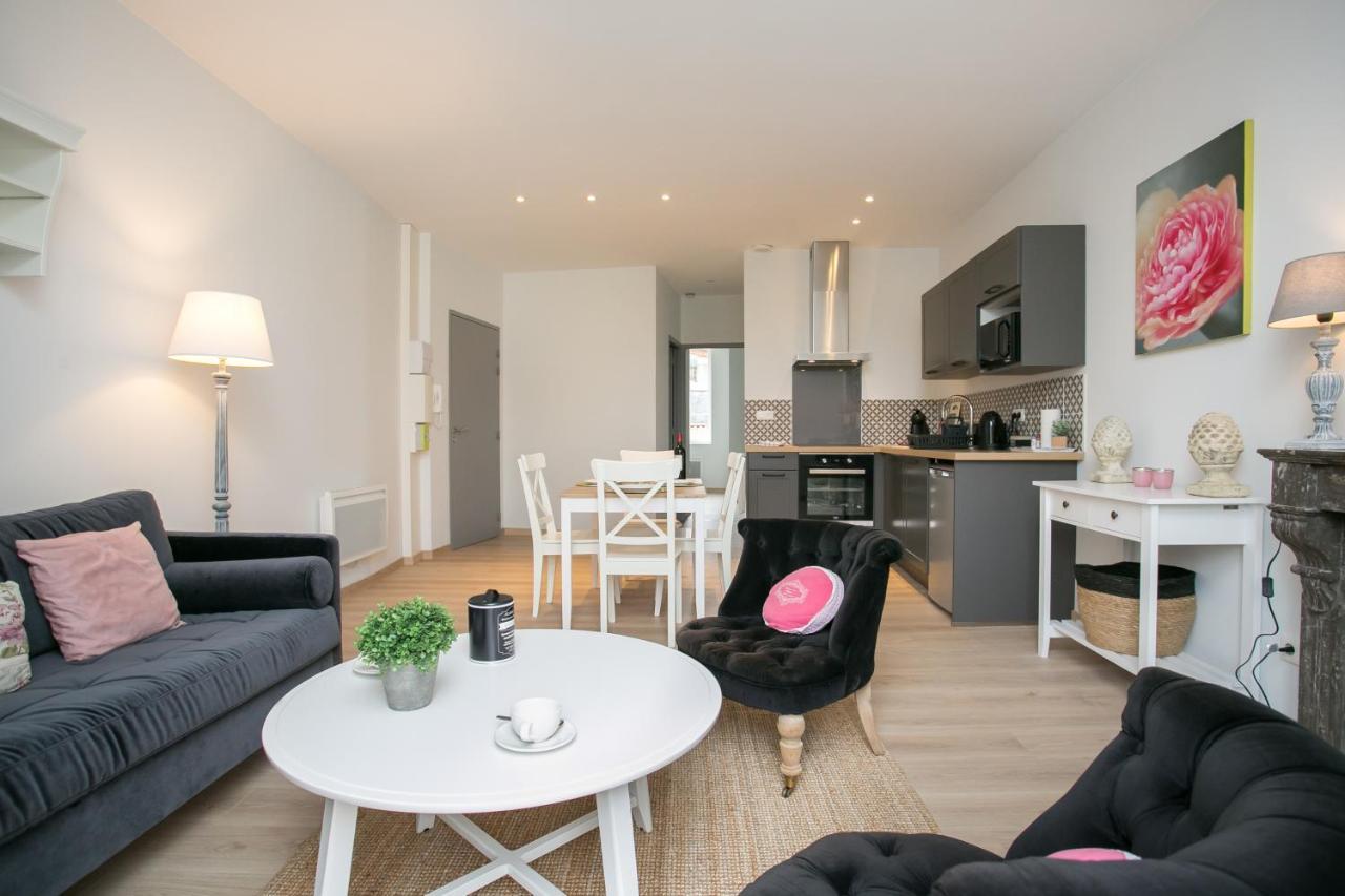 Apartamento Logis Des Halles Du Coderc Périgueux Exterior foto