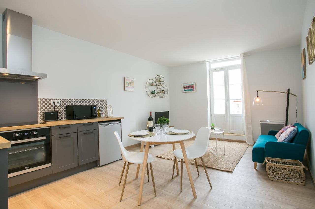 Apartamento Logis Des Halles Du Coderc Périgueux Exterior foto