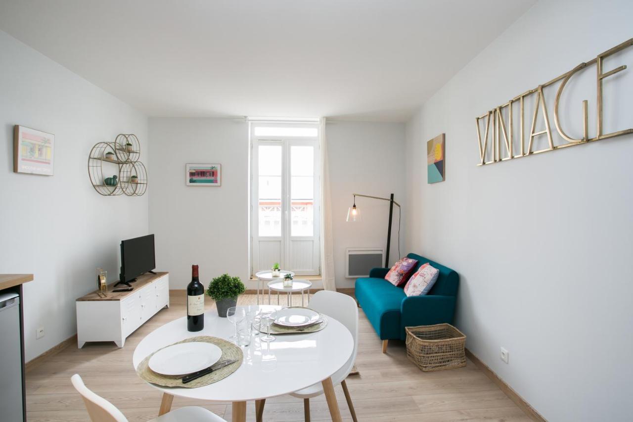 Apartamento Logis Des Halles Du Coderc Périgueux Habitación foto